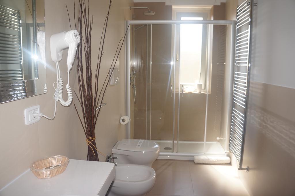 Lullymia Bed & Breakfast โครโตเน ภายนอก รูปภาพ
