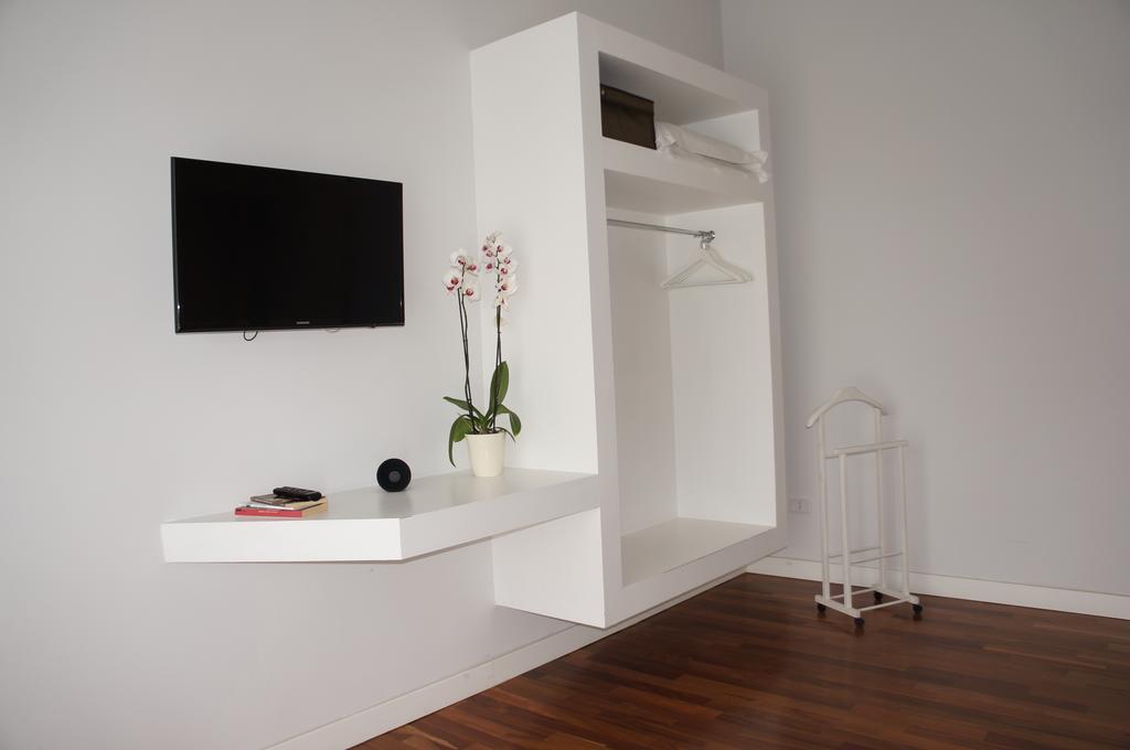 Lullymia Bed & Breakfast โครโตเน ภายนอก รูปภาพ