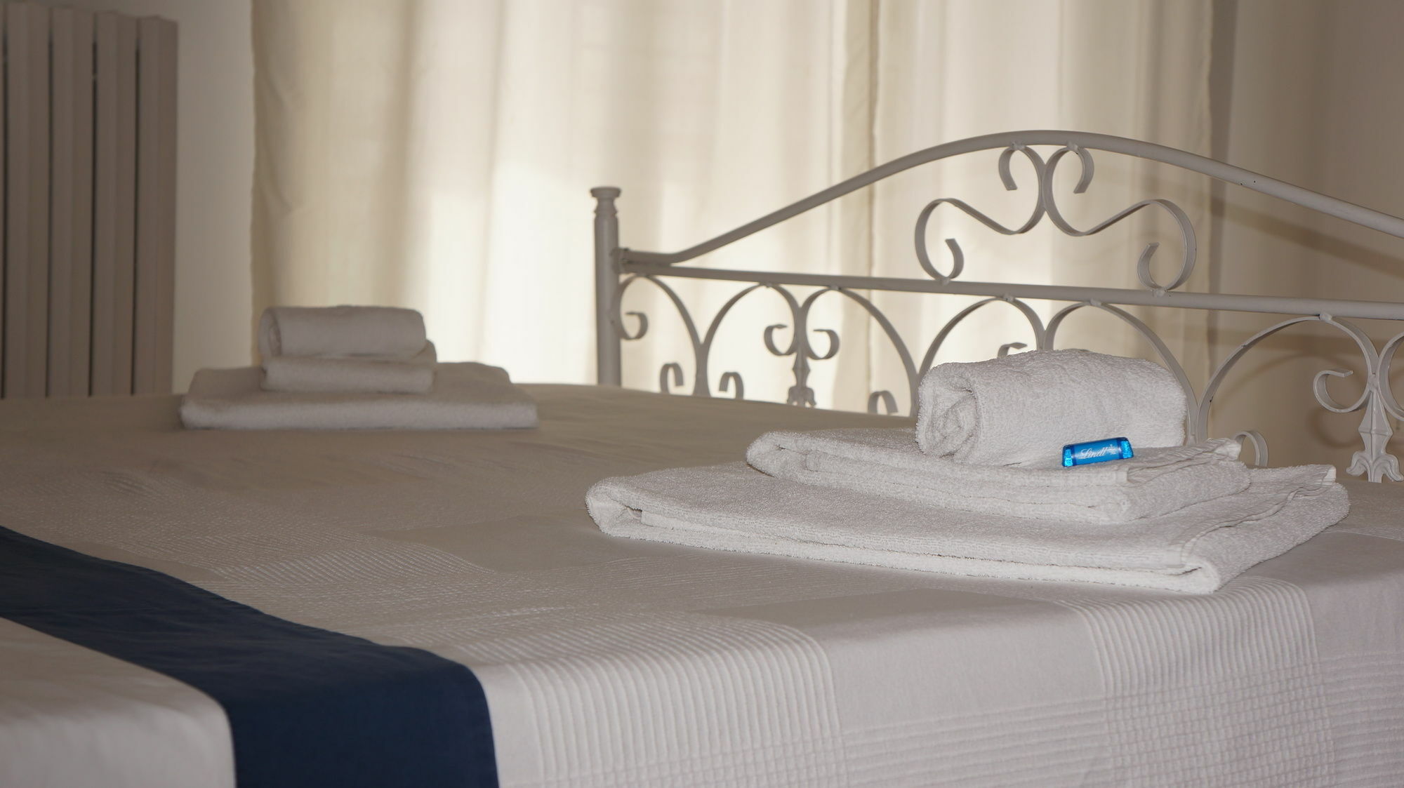 Lullymia Bed & Breakfast โครโตเน ภายนอก รูปภาพ