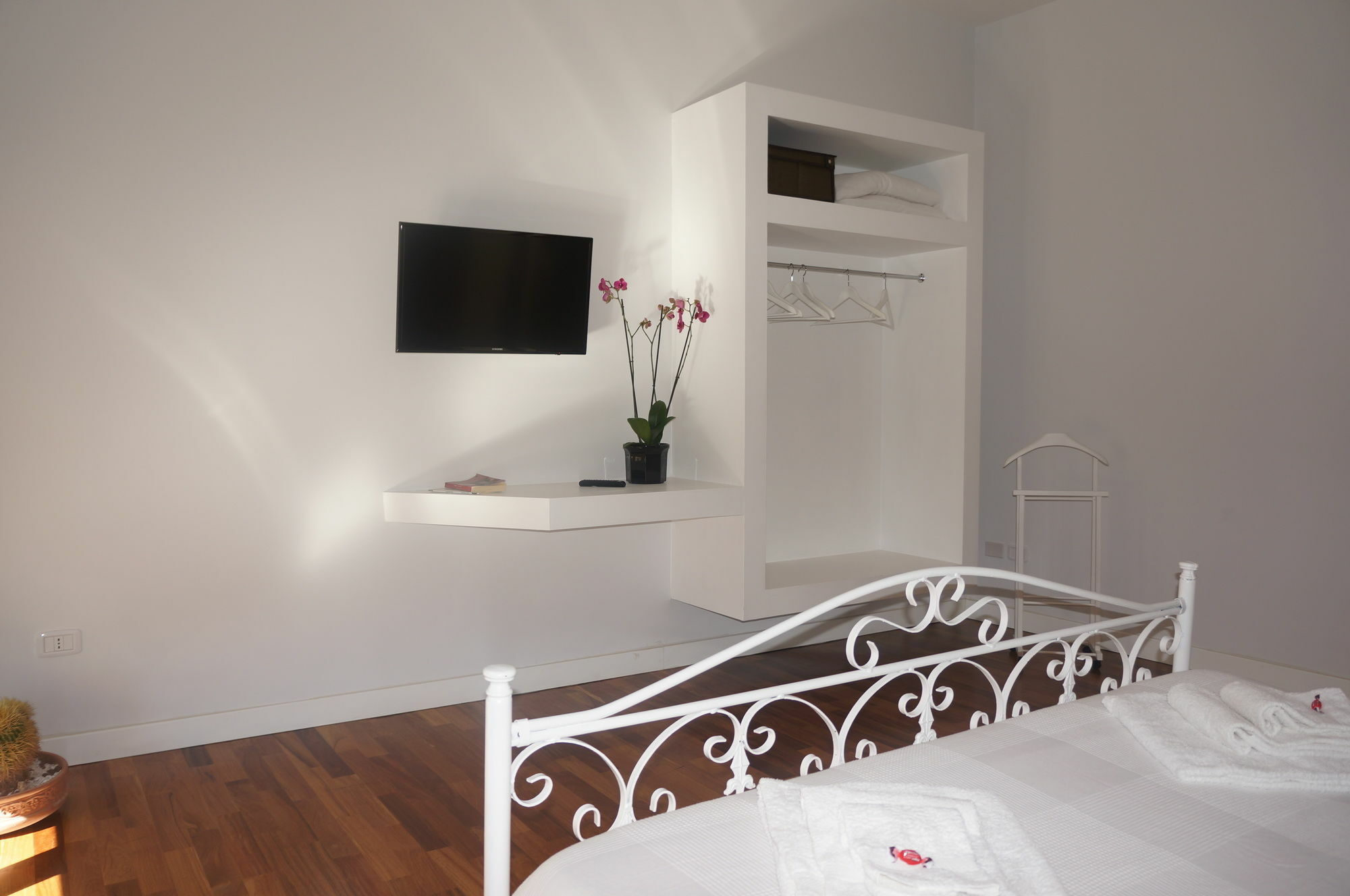 Lullymia Bed & Breakfast โครโตเน ภายนอก รูปภาพ